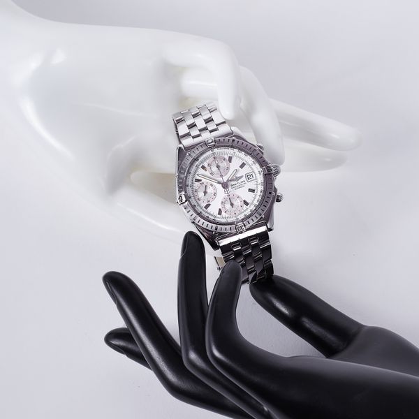 Breitling Chronomat A13352